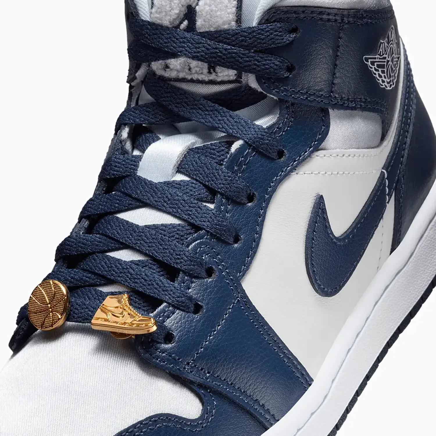 womens-air-jordan-1-mid-se-football-grey-shoes-fz8777-044