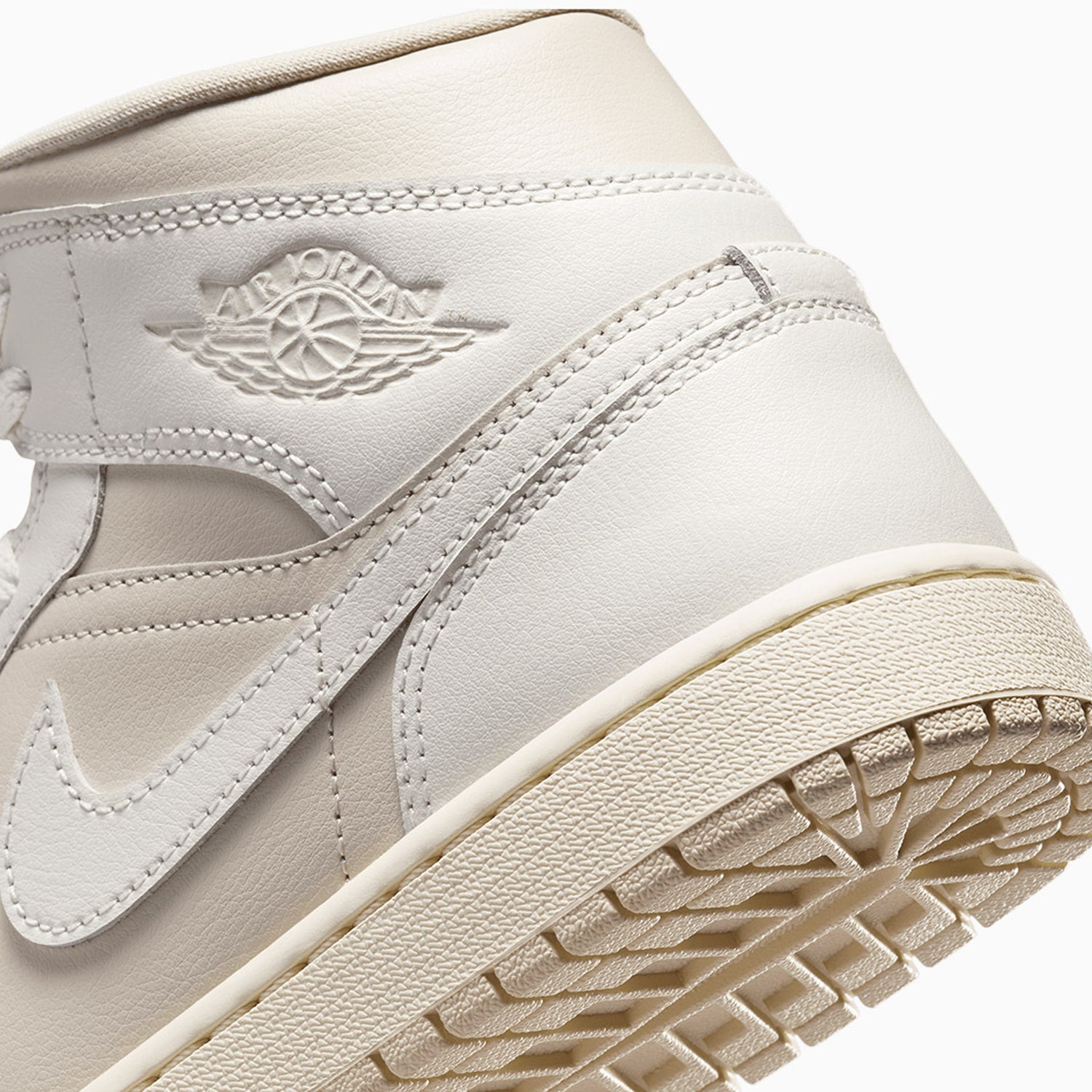 womens-air-jordan-1-mid-shoes-bq6472-201
