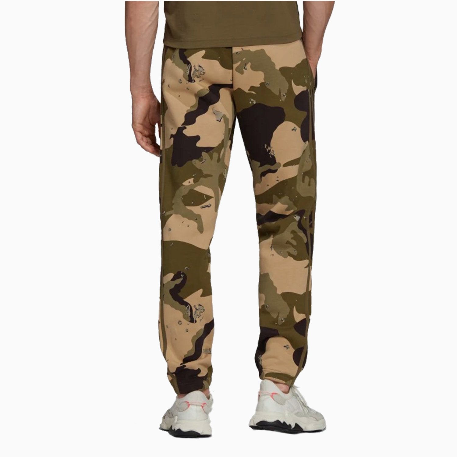 adidas-mens-camo-graphics-jogging-suit-he7179-he7180