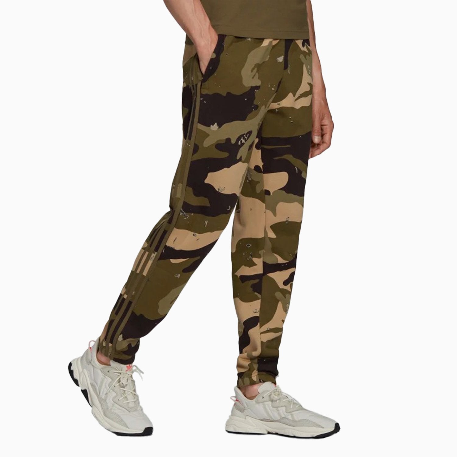adidas-mens-camo-graphics-jogging-suit-he7179-he7180