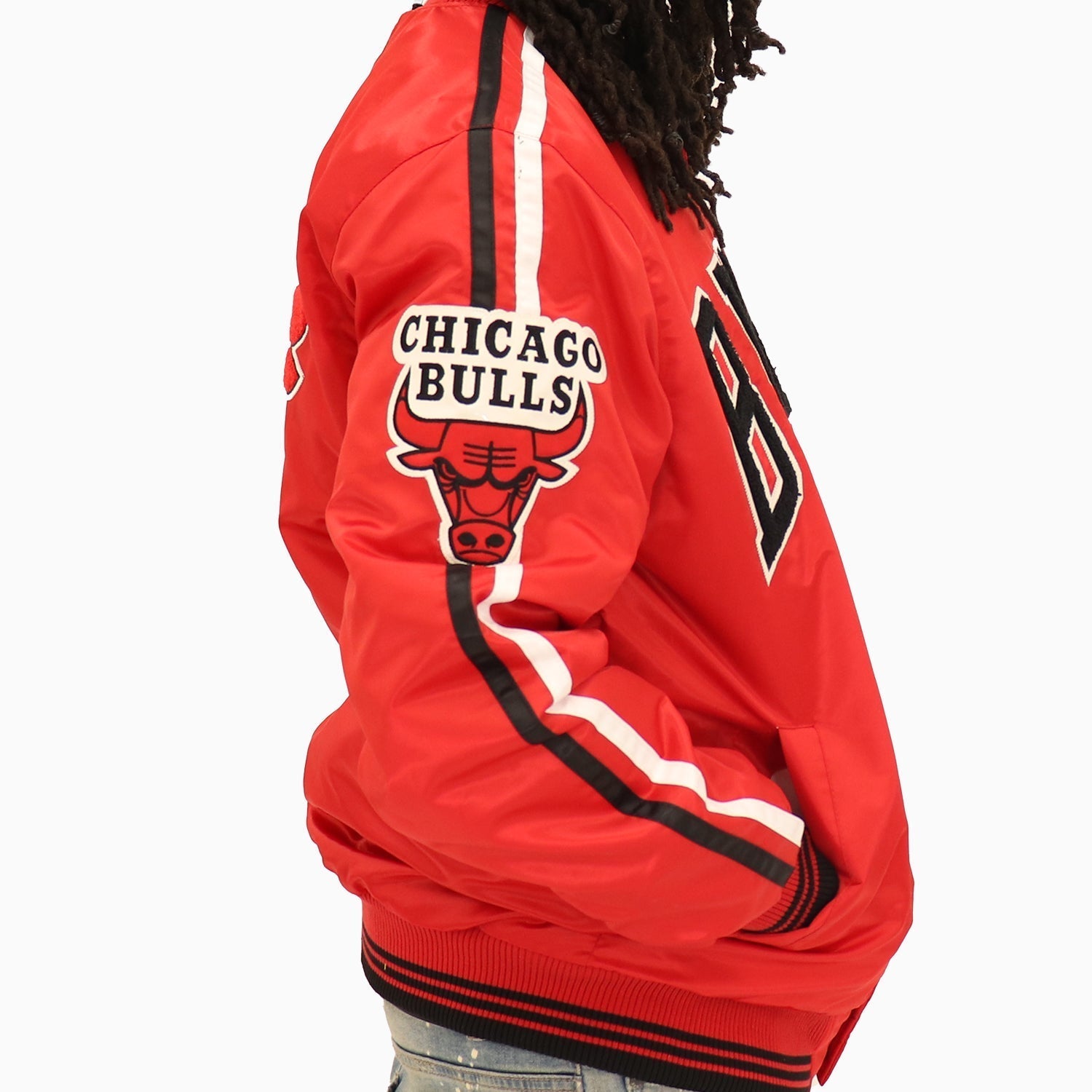 Starter Menâ€™s Chicago Bulls NBA Varsity Satin Red Jacket - Color: Red - Tops and Bottoms USA -