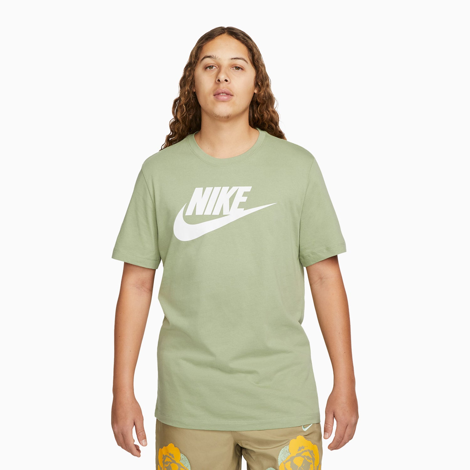 nike-mens-nike-sportswear-t-shirt-and-shorts-outfit-ar5004-386-bv2721-386
