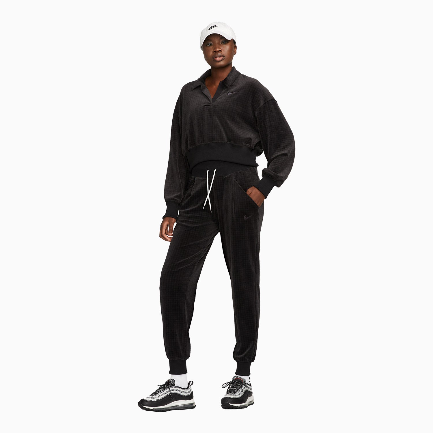 womens-nike-sportswear-tracksuit-dv7814-010