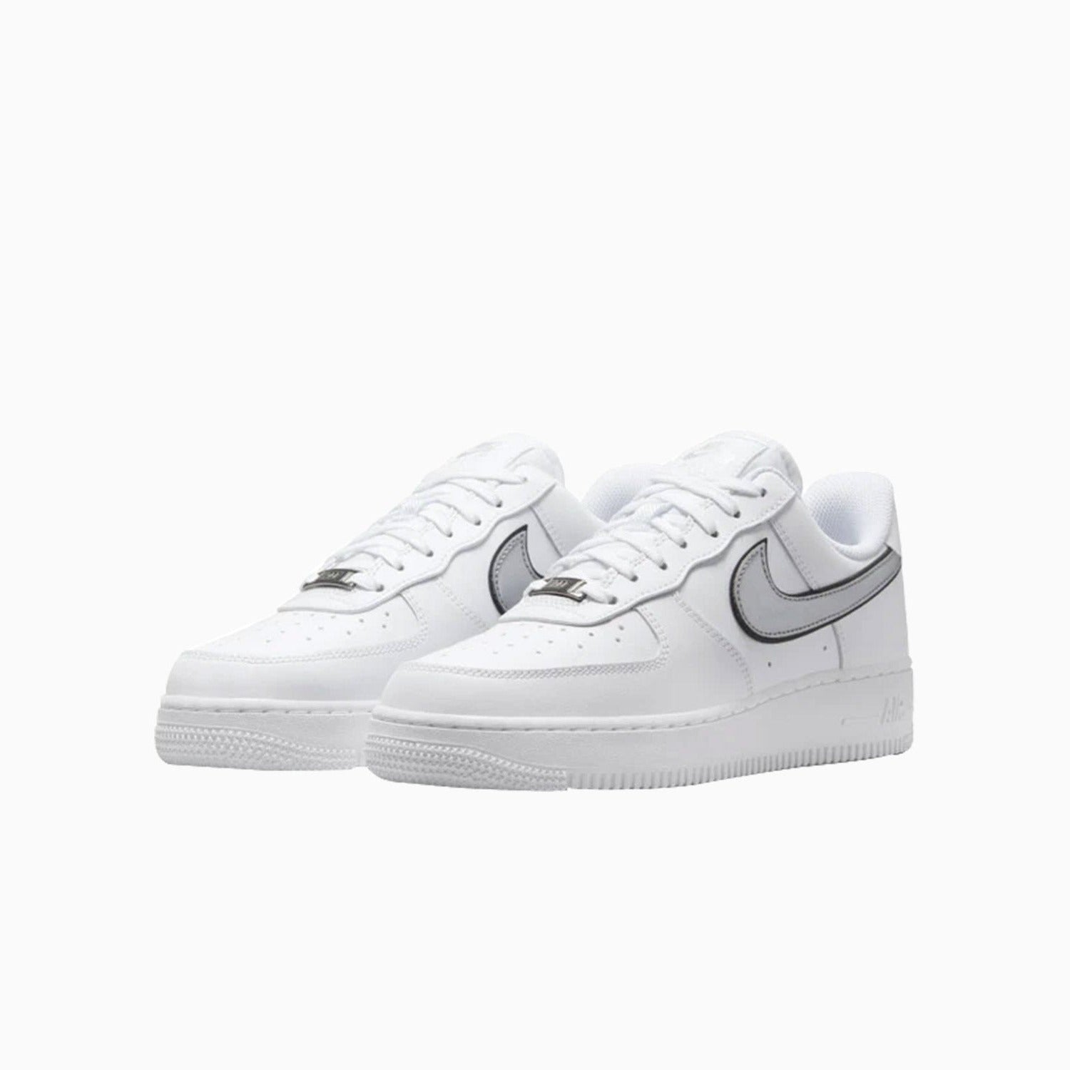 nike-womens-nike-air-force-1-07-essential-dd1523-100