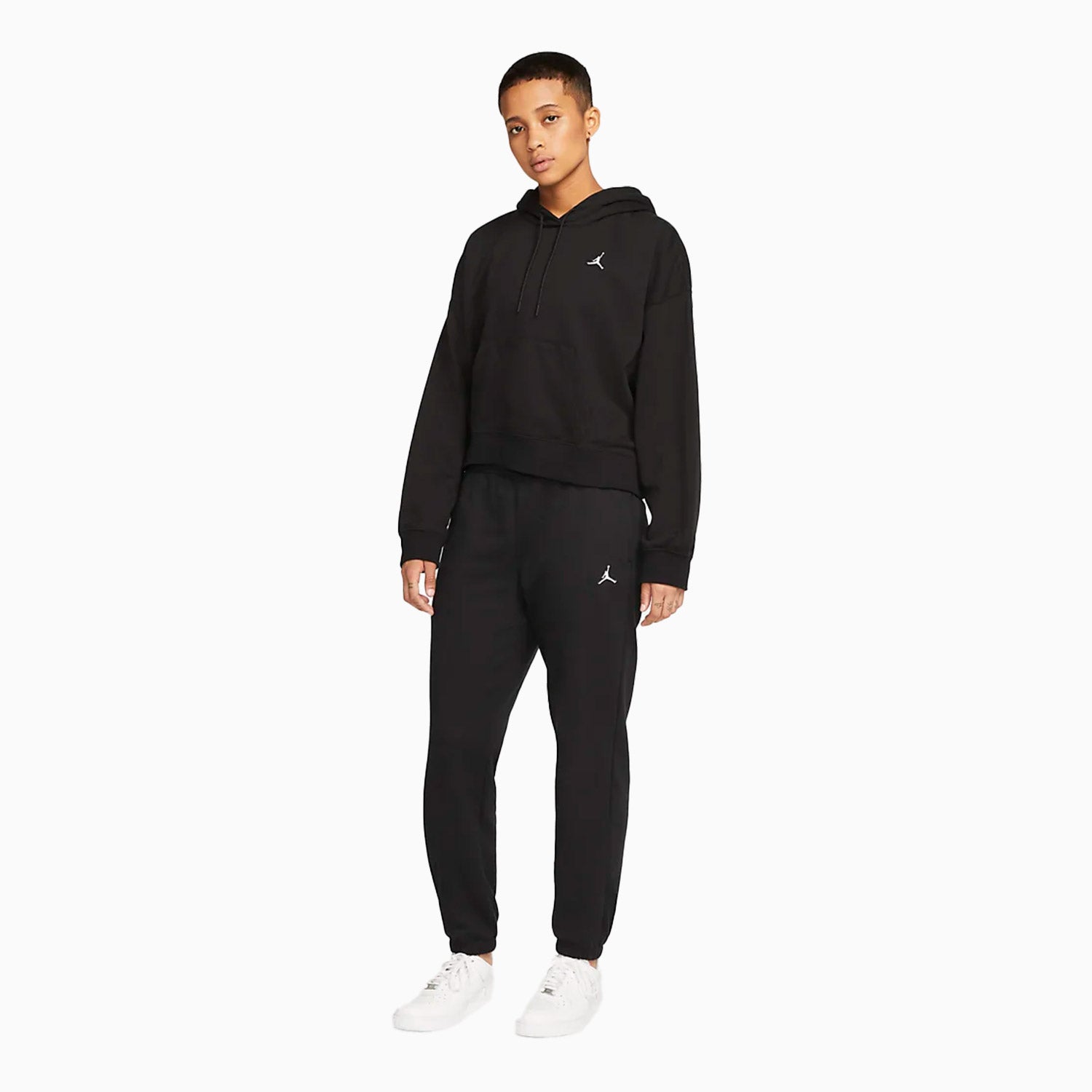 womens-jordan-essential-pull-over-hoodie-dn4570-010