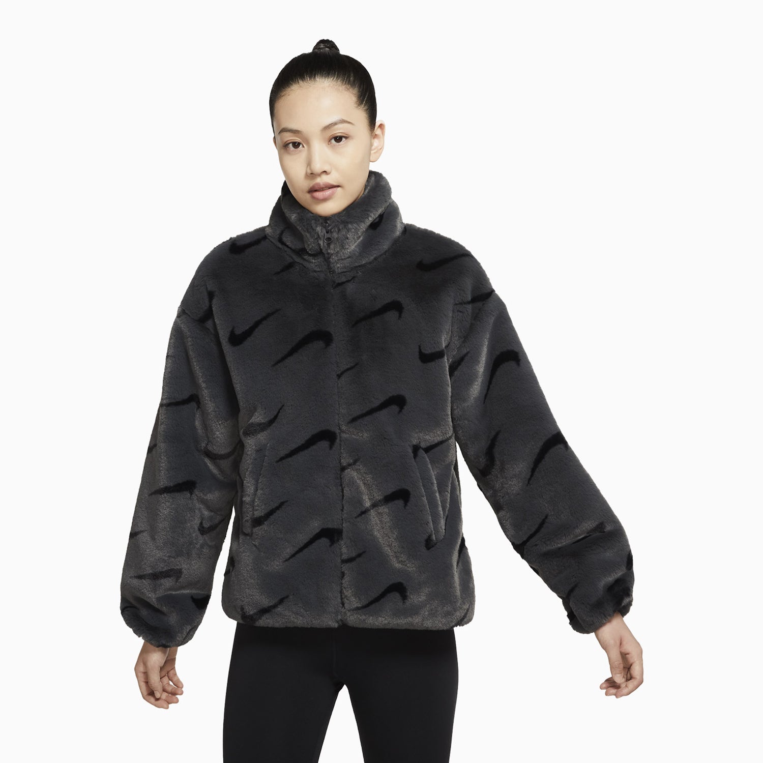 nike-womens-sportswear-plush-pro-outfit-dq6842-070-cz9779-010