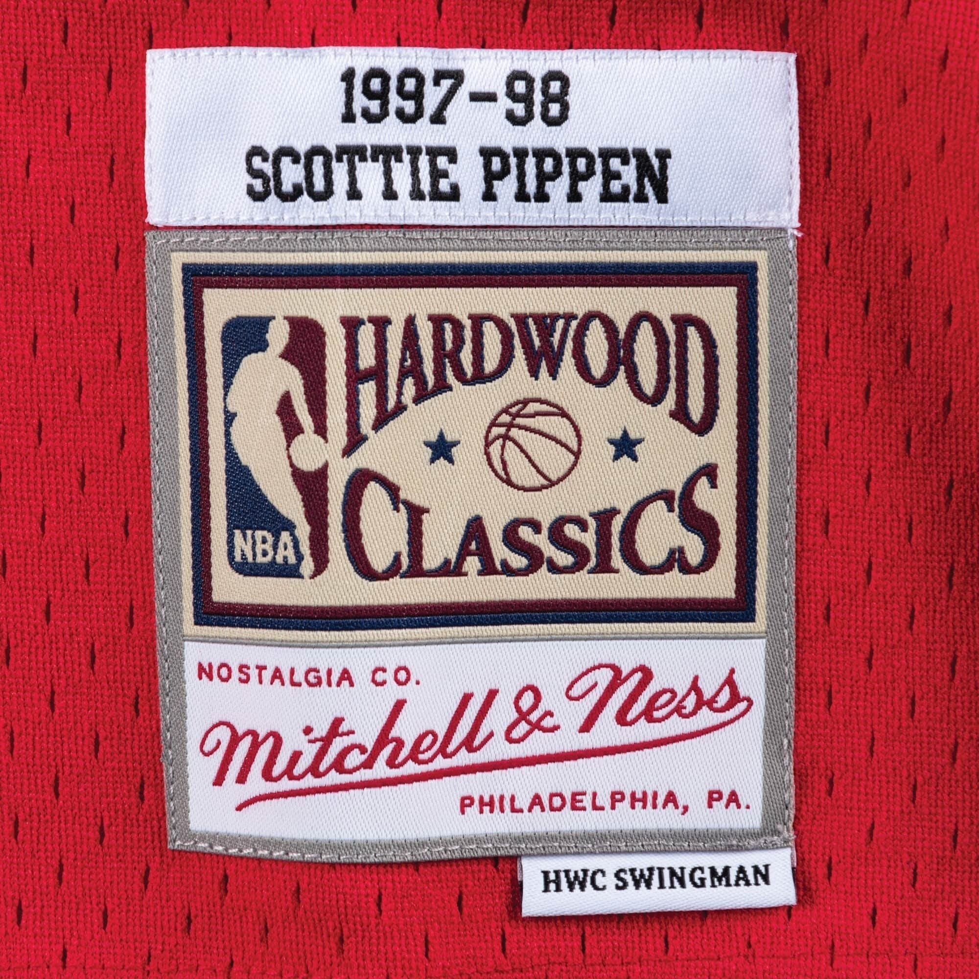 mitchell-and-ness-swingman-scottie-pippen-chicago-bulls-nba-1997-98-jersey-smjygs18153-cbuscar97spi