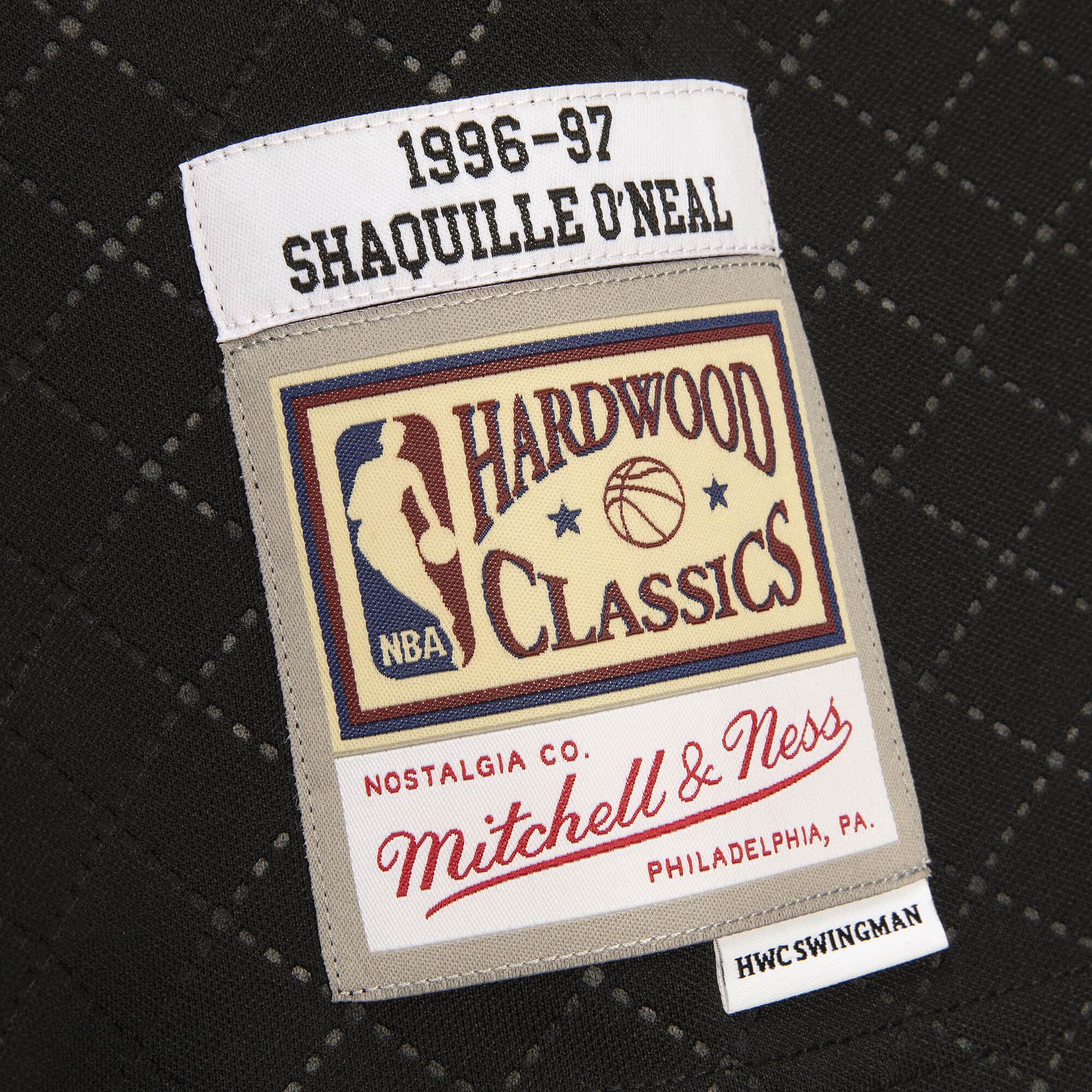 mitchell-and-ness-swingman-shaquille-oneal-los-angeles-lakers-neapolitan-nba-1996-97-jersey-smjylf9096-lalblck96son